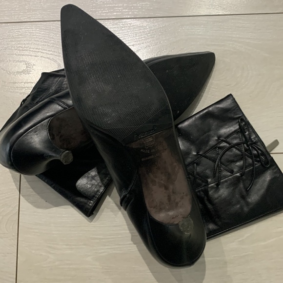 Banana Republic Black Leather Boots size 10 - Picture 8 of 17